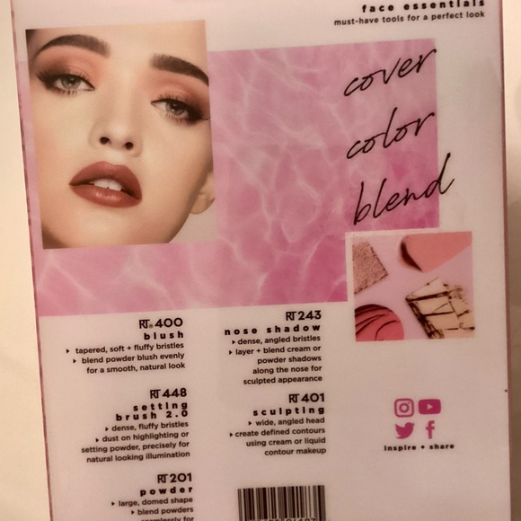 NIB NWT Real Techniques - Face Essentials Brush Set (5 piece brush set) - Picture 11 of 13